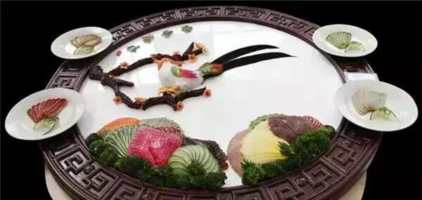 五星级饭店食材摆盘,大厨这是存心不让吃啊,中