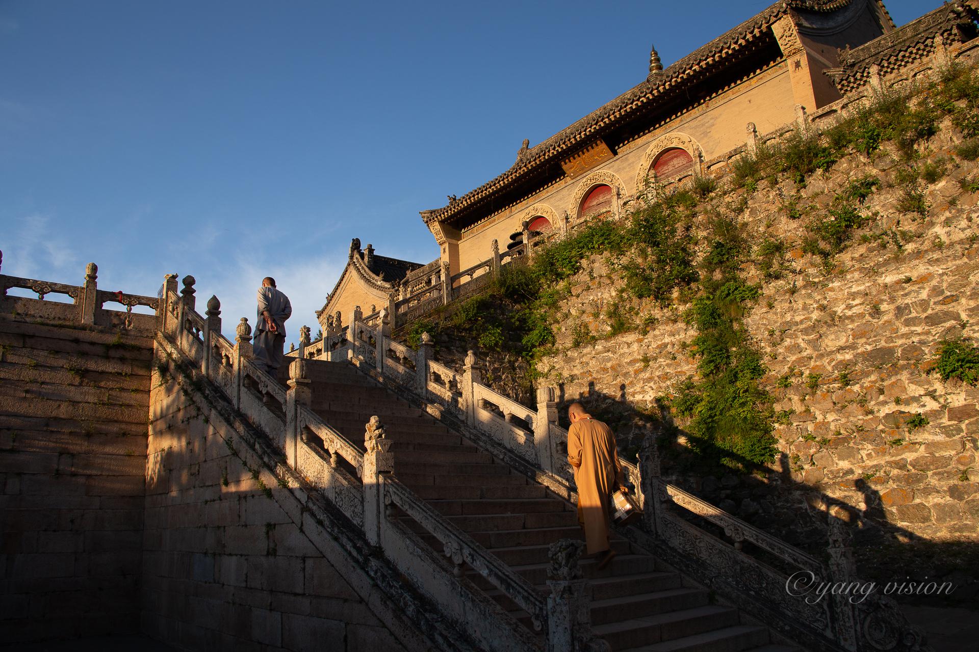 五台山南山寺，初相见