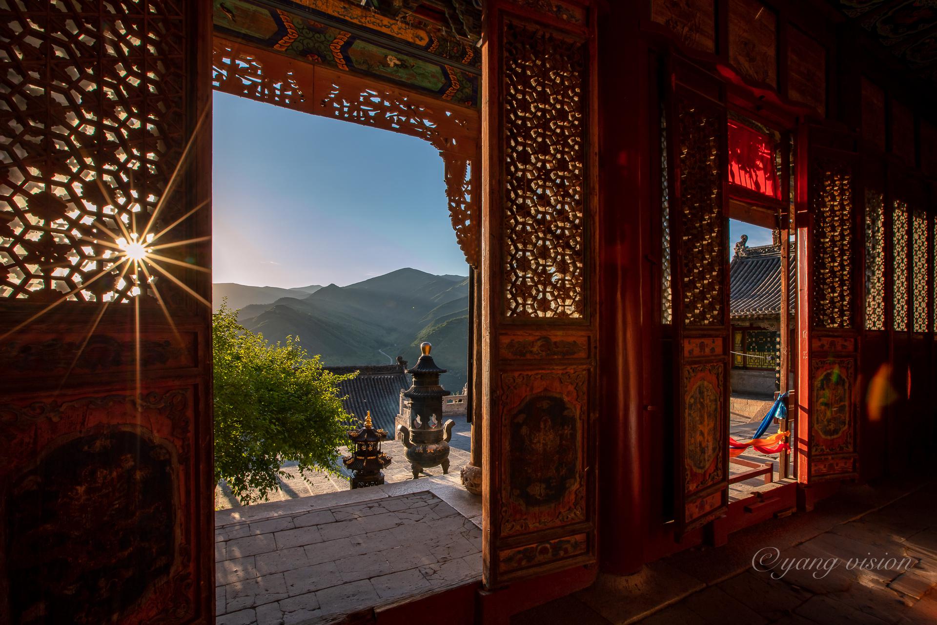 五台山南山寺，初相见