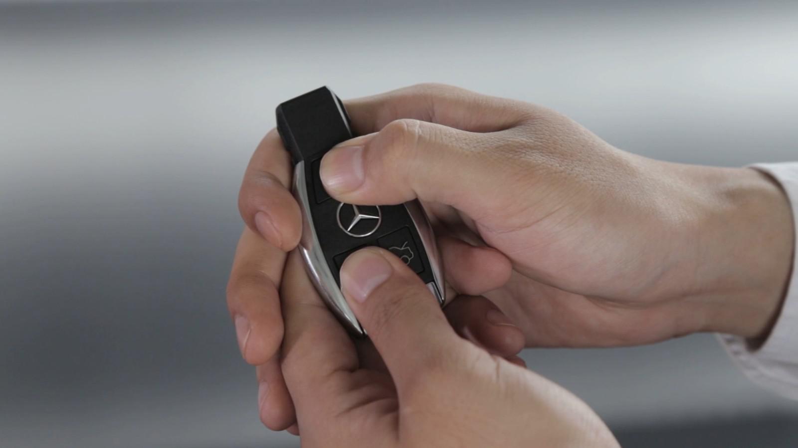 提高用车安全！奔驰智能钥匙的隐藏功能