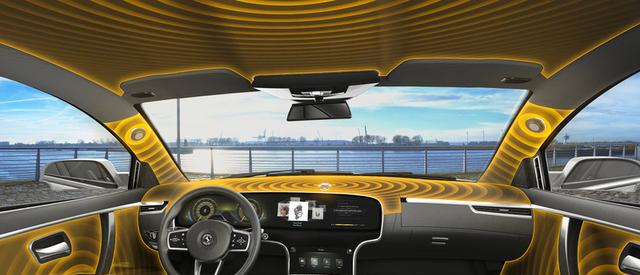 高级厉害了！以后汽车不需要装喇叭，车顶就是低音炮