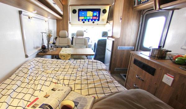 菜马智能房车在北京上市来自五征缔途底盘 价格只需19.98万元