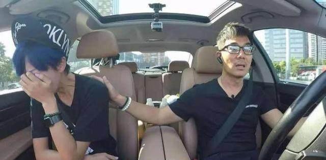 台湾拥有红旗车的第一人，500万买L5，被人骂脑带被门夹过