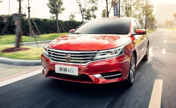 迷之自信，自主帕萨特不光要挑战朗逸/思域，还要做奢适宽体家轿