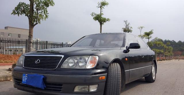 20年车龄的凌志LS400车况依然良好，外观大气配置豪华