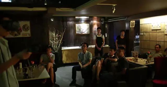 第一个VR咖啡馆 福州咖啡馆喝的不止是味道!|绿岛|咖啡馆|三坊七巷_新浪新闻