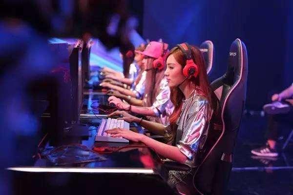 网友爆直播平台收入及其条件,网友:游戏主播就