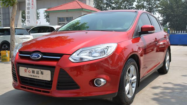 7万元家用代步车 合资品牌 运动居家两不误 福特福克斯 二手车