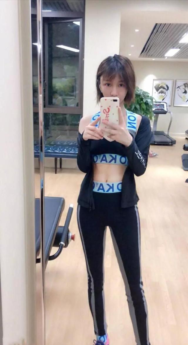 这是miss的身材,这样的魔鬼身材真的不一般啊!好苗条!