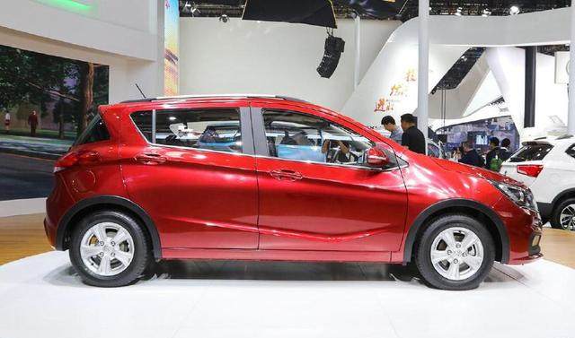 不足4万元,比摩托车省油,月收入2千都能买它