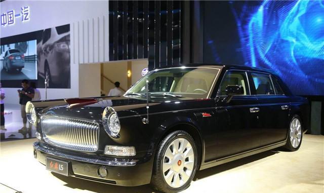 国内开法拉利基本是富二代，开这4款才是真土豪，路上遇见躲远点