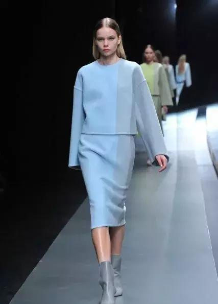 2018经典流行色--灰色这样穿才高级!