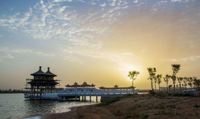 日出南湖,大荔沙苑再添美景(组图)