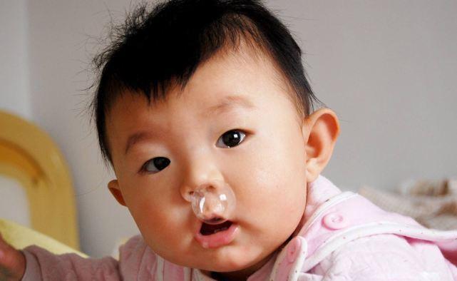 宝宝夏天发烧能不能开空调 听听儿科医生怎么