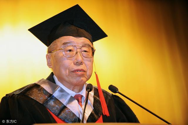 大学教师与公务员之间, 我选择了大学教师