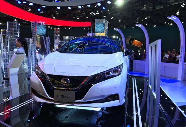 日产2018款LEAF亮相日内瓦车展 可续航400公里