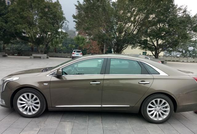 凯迪拉克XTS 精英用车300公里感受，车主：发现8个优点和4个缺点