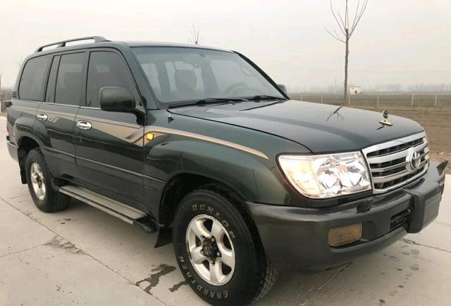 8万买下一辆部队退役的丰田陆地巡洋舰，车主：比普拉多霸气！