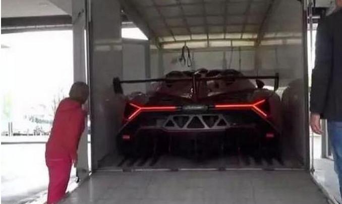 速递!新鲜的“兰博基尼“资讯全在这，看我就够了