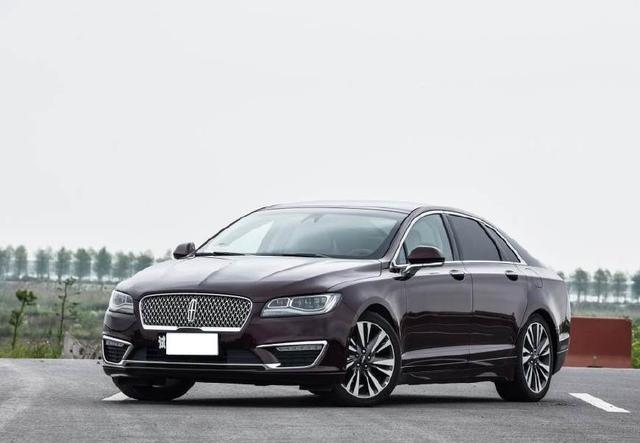 豪华进口轿车，造型优雅，比宝马和奔驰有格调，拉低身价仅卖24万