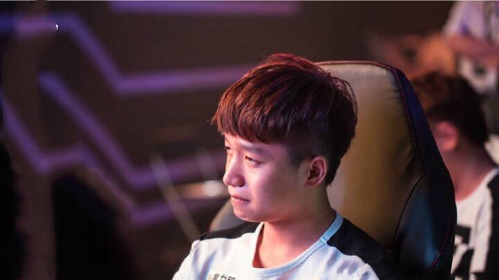 MSI出征曲《破晓》, 却是唱出了老将的辛酸