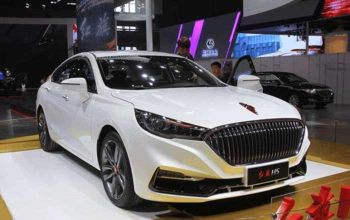 红旗首款“平民”家轿, 1.8T仅10万, 还买啥哈弗H6!