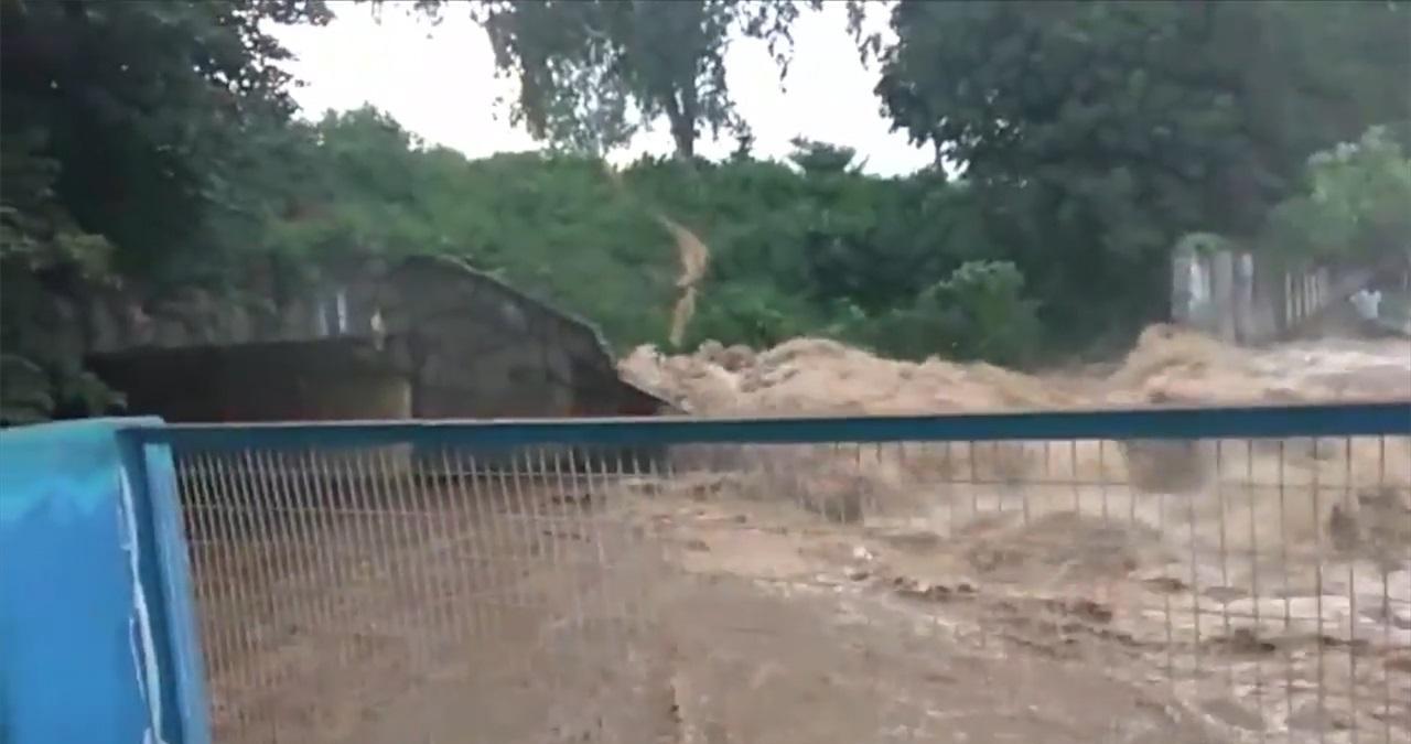 印度大坝VS中国三峡大坝 第一次见用土建坝的