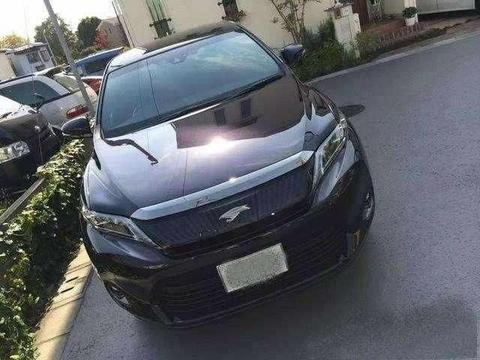 丰田终于换车标了，颜值不输雷克萨斯，顶级内饰，卖白菜价！