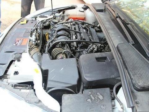 福特福克斯舒适型，坐着很舒服，是福克斯我就喜欢！