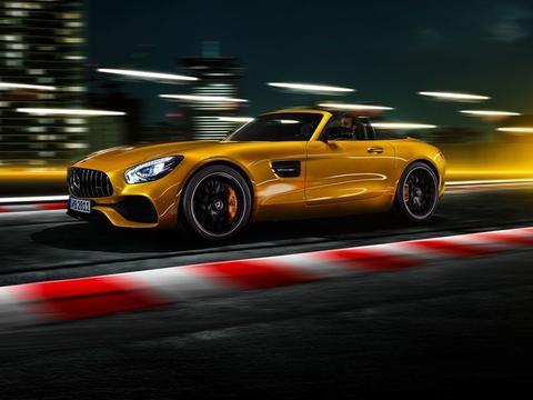 老司机发车了，GT S敞篷跑车拉风又威武！