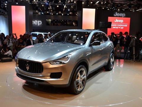 玛莎拉蒂也走亲民路线了，搭载4.7L V8引擎，仅售40万还看啥卡宴