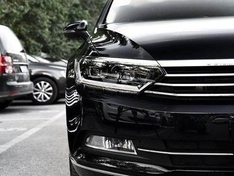 中型车的销冠王，月销3万辆，外观比凯美瑞大气，仅售20万