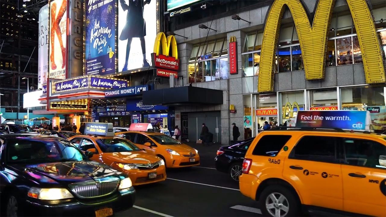 定居在美国的中国移民,如今纷纷回国,其原因令