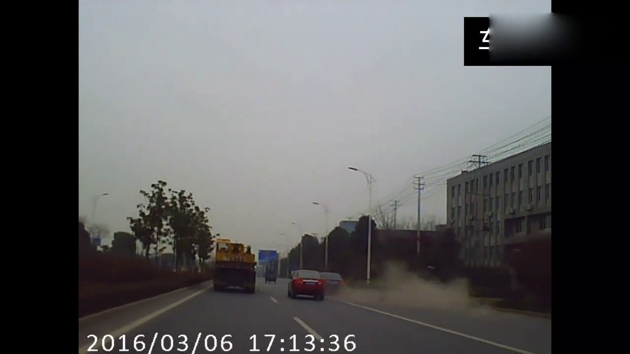 无辜的电动车，没想到会遭此噩运