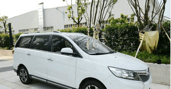 比速这款面包车不到七万, 很让五菱烦躁