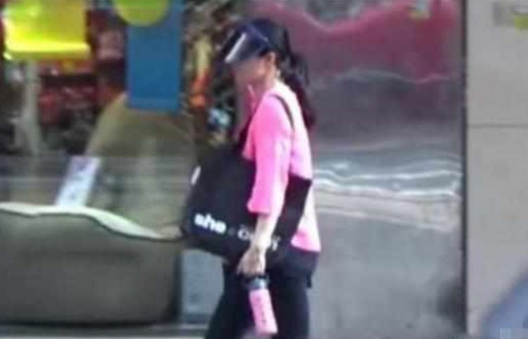 郭晶晶1岁女儿近照,堪称全家颜值巅峰,难怪郭晶晶要生第三胎