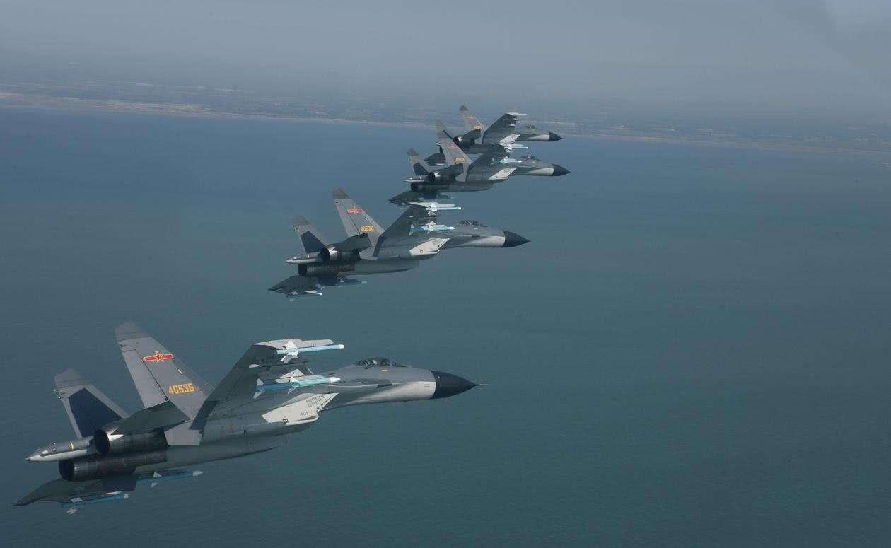 老歼11小小升级，让其对空作战能力大幅增加