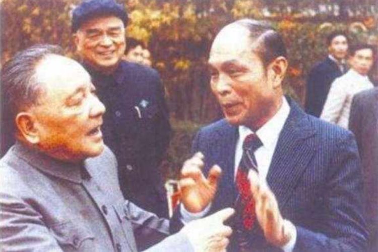 郭晶晶1岁女儿近照,堪称全家颜值巅峰,难怪郭晶晶要生第三胎