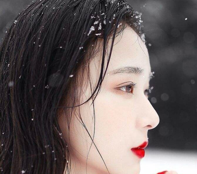 女人爱你爱到死心塌地,才会有这8个表现,千万