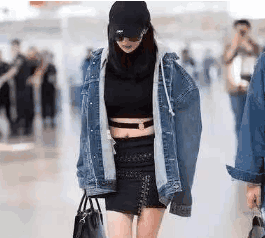 杨幂肚子变皮带, baby生完孩子变水桶腰