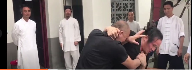 张三丰大战鸠摩智竟用王八拳?这才是武当山