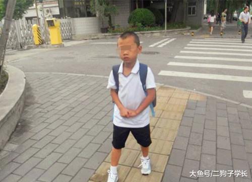 小学生高情商作文, 老师看后给了满分, 网友: 人