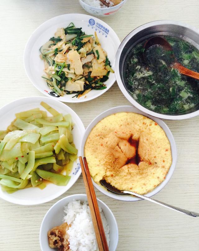 媳妇做的菜,一青二白