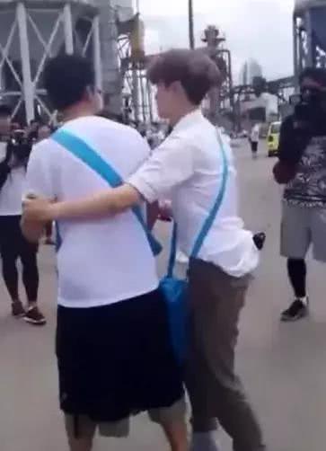 王迅疑似怒怼黄渤:是不是男人,为张艺兴出头!张