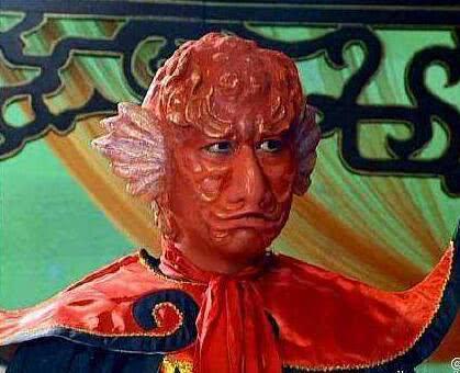 此龟是西游记中观音的宠物,鸟首龙尾,四只脚被女娲当做擎天柱