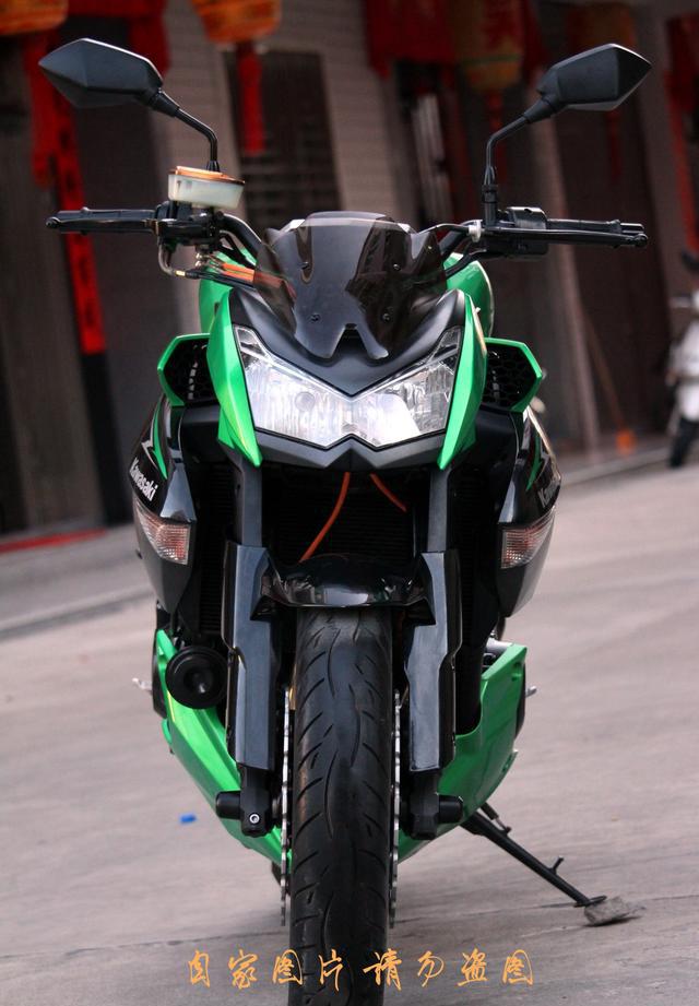 川崎大作——2012款 川崎 重型街车 Kawasaki Z1000