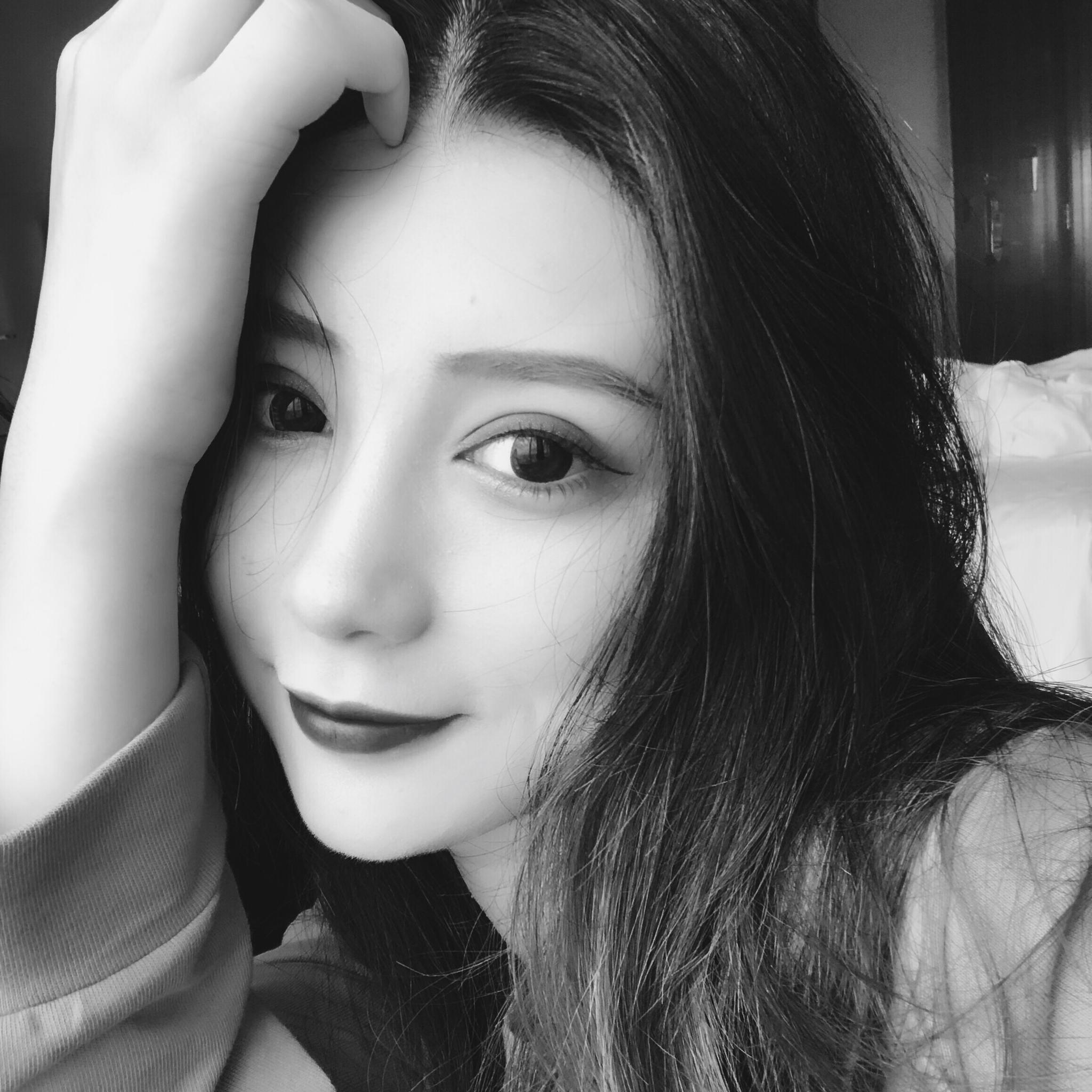 南京艺术学院 视觉传达设计专业 大四 董宇欣