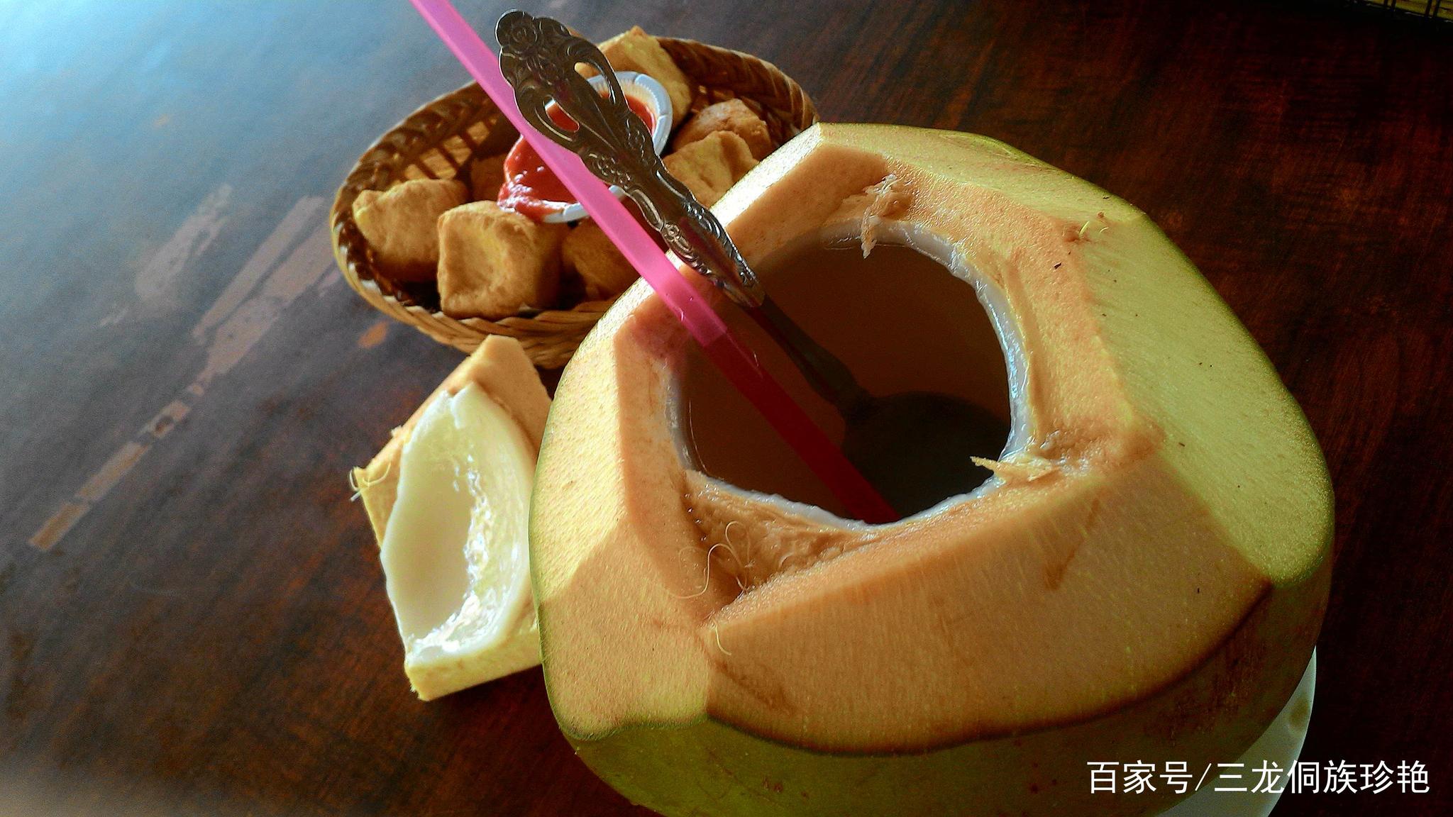 印尼美食推荐_传统建筑风格餐厅品尝印尼特色