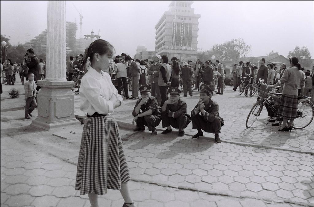 80年代中国老照片: 30多年前的人们是这样子