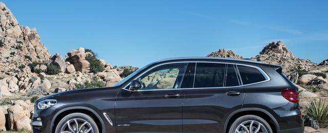 全新一代X3, 远看就是一辆X5, 比奔驰GLC都要大